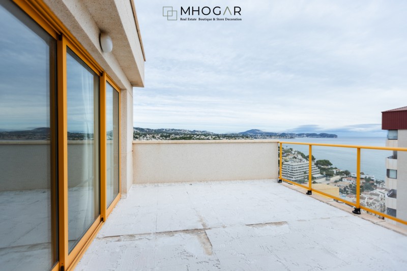 Calpe - Duplex Penthouse with Stunning Panoramic Views!
